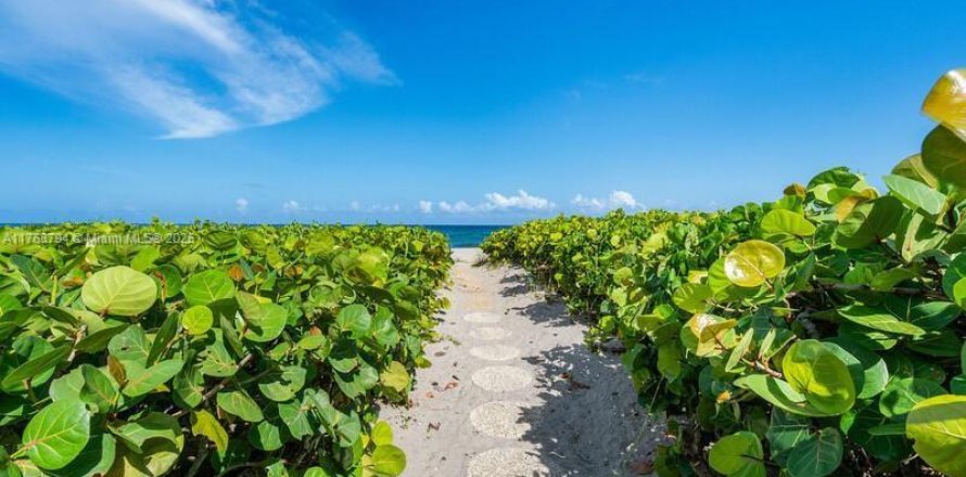 Condo à Highland Beach, Floride, 2 chambres № 1726964