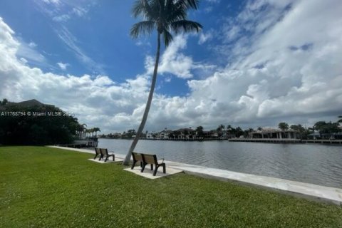 Condominio en alquiler en Highland Beach, Florida, 2 dormitorios, 208.1 m2 № 1726964 - foto 26