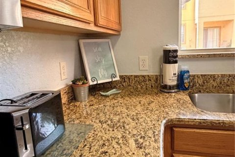 Townhouse in Davenport, Florida 3 bedrooms, 138.61 sq.m. № 2104469 - photo 15