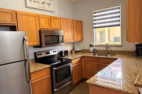 Townhouse in Davenport, Florida 3 bedrooms, 138.61 sq.m. № 2104469 - photo 13