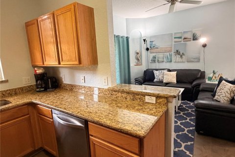 Townhouse in Davenport, Florida 3 bedrooms, 138.61 sq.m. № 2104469 - photo 14