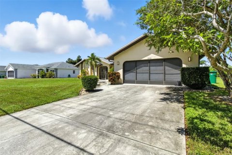 Casa en venta en Punta Gorda, Florida, 3 dormitorios, 193.42 m2 № 1884577 - foto 4