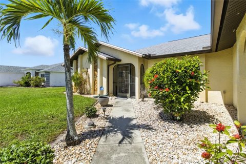 Casa en venta en Punta Gorda, Florida, 3 dormitorios, 193.42 m2 № 1884577 - foto 5