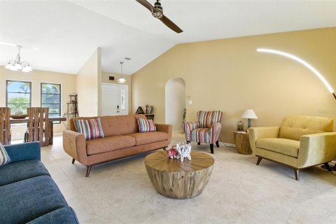 Casa en venta en Punta Gorda, Florida, 3 dormitorios, 193.42 m2 № 1884577 - foto 11