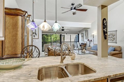 Снять в аренду кондоминиум в Сарасота, Флорида 3 комнаты, 73.3м2, № 417880 - фото 15