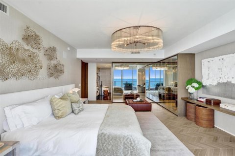 Condo in Fort Lauderdale, Florida, 3 bedrooms № 1989227 - photo 20