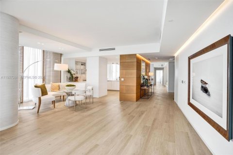 Condo in Fort Lauderdale, Florida, 3 bedrooms № 1989227 - photo 25