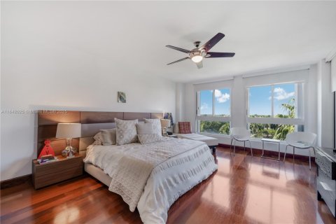 Condo in Key Biscayne, Florida, 3 bedrooms  № 1834467 - photo 7