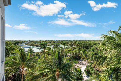 Condo in Key Biscayne, Florida, 3 bedrooms  № 1834467 - photo 13