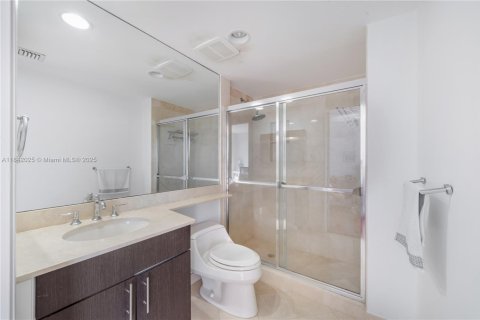 Condo in Key Biscayne, Florida, 3 bedrooms  № 1834467 - photo 5