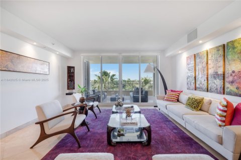 Condo in Key Biscayne, Florida, 3 bedrooms  № 1834467 - photo 22