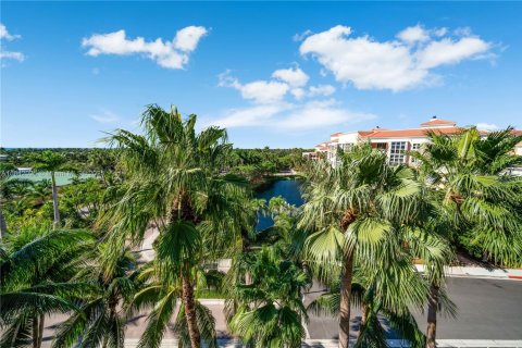 Condo in Key Biscayne, Florida, 3 bedrooms  № 1834467 - photo 15