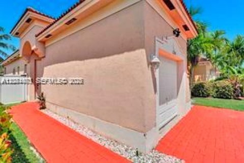 Casa en venta en Homestead, Florida, 3 dormitorios, 116.13 m2 № 2351994 - foto 3