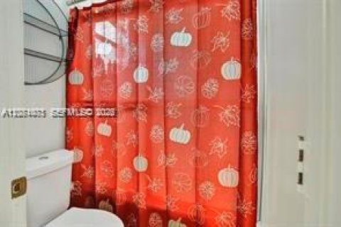 Casa en venta en Homestead, Florida, 3 dormitorios, 116.13 m2 № 2351994 - foto 30