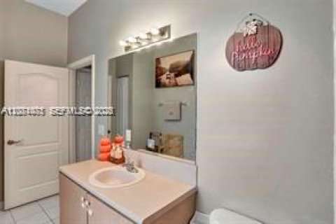 Casa en venta en Homestead, Florida, 3 dormitorios, 116.13 m2 № 2351994 - foto 28