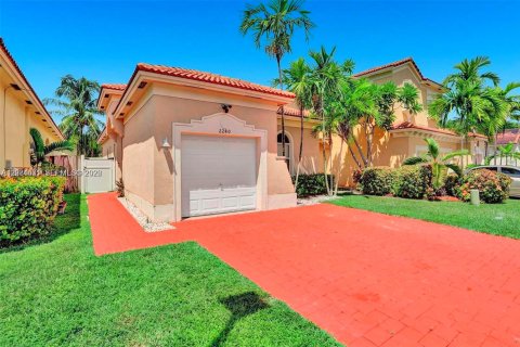 Casa en venta en Homestead, Florida, 3 dormitorios, 116.13 m2 № 2351994 - foto 2