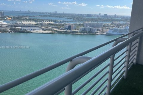 Condo in Miami, Florida, 1 bedroom  № 2049192 - photo 20
