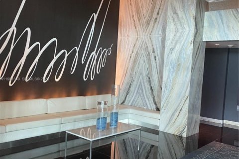 Condo in Miami, Florida, 1 bedroom  № 2049192 - photo 28