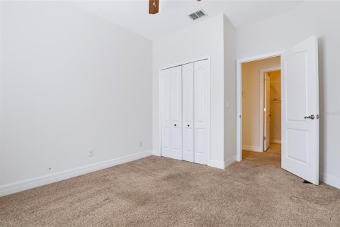 Townhouse in Clermont, Florida 2 bedrooms, 117.52 sq.m. № 2329404 - photo 29