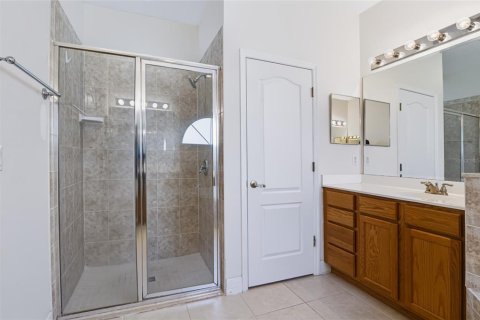 Townhouse in Clermont, Florida 2 bedrooms, 117.52 sq.m. № 2329404 - photo 23