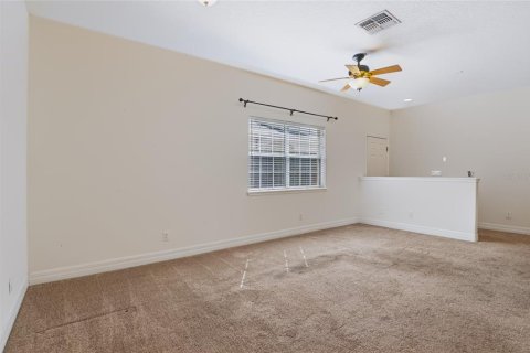 Townhouse in Clermont, Florida 2 bedrooms, 117.52 sq.m. № 2329404 - photo 7