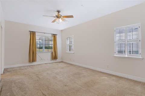 Townhouse in Clermont, Florida 2 bedrooms, 117.52 sq.m. № 2329404 - photo 17