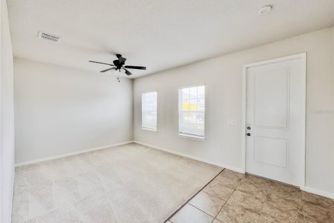 Villa ou maison à louer à Lake Alfred, Floride: 5 chambres, 280.38 m2 № 1908116 - photo 4