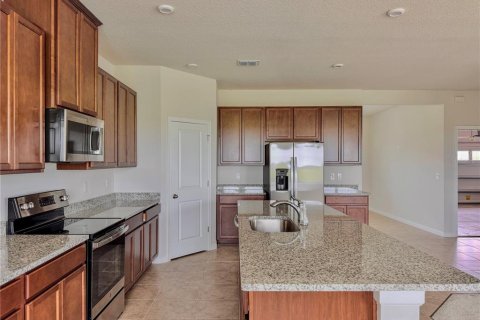 Villa ou maison à louer à Lake Alfred, Floride: 5 chambres, 280.38 m2 № 1908116 - photo 8