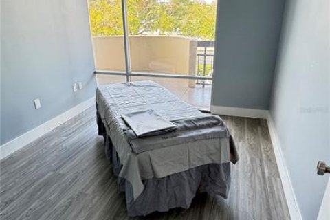 Propiedad comercial en alquiler en Maitland, Florida, 127.28 m2 № 1535975 - foto 5