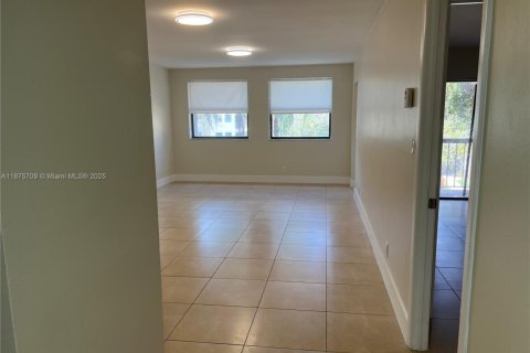 Copropriété à vendre à Doral, Floride: 2 chambres, 92.16 m2 № 1924994 - photo 20