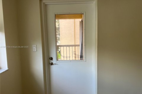 Copropriété à vendre à Doral, Floride: 2 chambres, 92.16 m2 № 1924994 - photo 13
