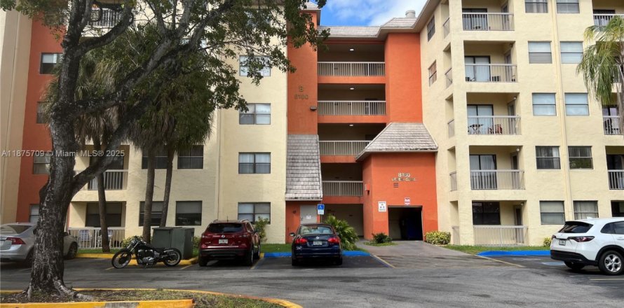 Condo à Doral, Floride, 2 chambres  № 1924994