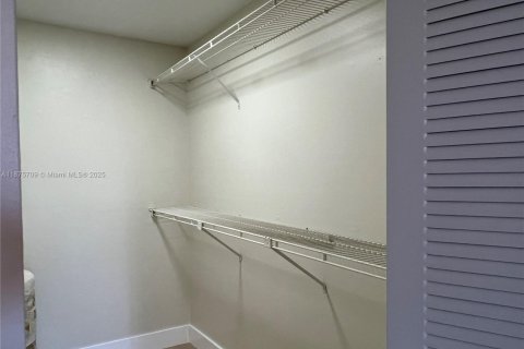 Copropriété à vendre à Doral, Floride: 2 chambres, 92.16 m2 № 1924994 - photo 12