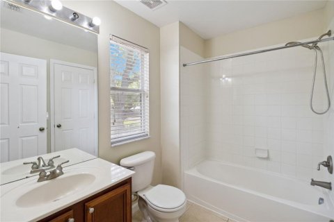 Townhouse in Orlando, Florida 3 bedrooms, 154.68 sq.m. № 1828382 - photo 24