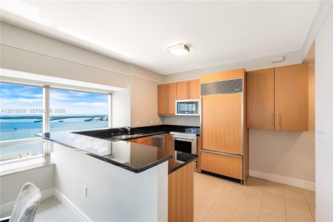 Condominio en venta en Miami, Florida, 2 dormitorios, 167.32 m2 № 2075743 - foto 3