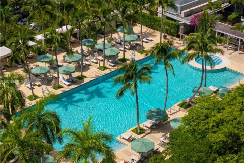 Condominio en venta en Miami, Florida, 2 dormitorios, 167.32 m2 № 2075743 - foto 18