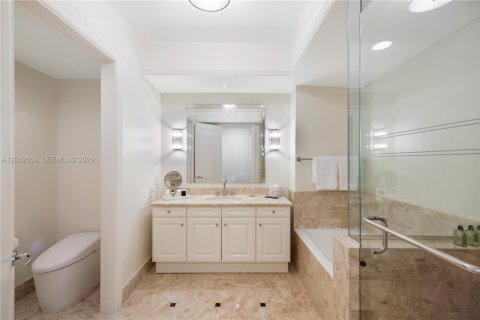 Condominio en venta en Miami, Florida, 2 dormitorios, 167.32 m2 № 2075743 - foto 11