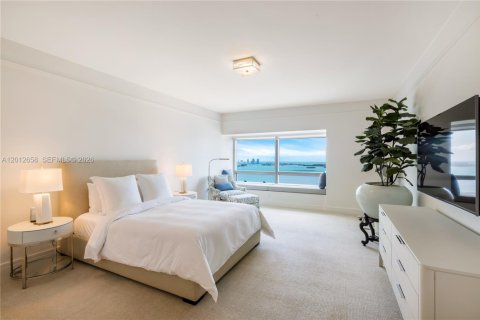 Condominio en venta en Miami, Florida, 2 dormitorios, 167.32 m2 № 2075743 - foto 8