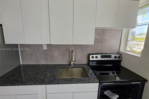 Снять в аренду кондоминиум в Майами-Бич, Флорида 1 спальня, 52.03м2, № 2076398 - фото 13