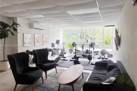 Снять в аренду кондоминиум в Майами-Бич, Флорида 1 спальня, 69.49м2, № 2047373 - фото 13