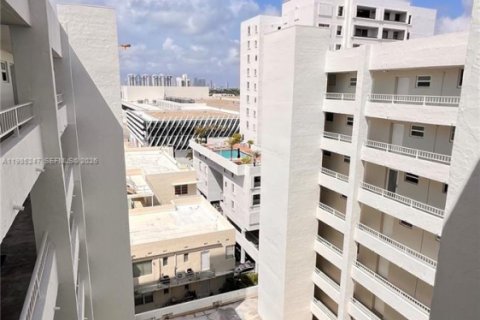 Снять в аренду кондоминиум в Майами-Бич, Флорида 1 спальня, 69.49м2, № 2047373 - фото 17