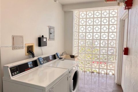 Снять в аренду кондоминиум в Майами-Бич, Флорида 1 спальня, 69.49м2, № 2047373 - фото 11