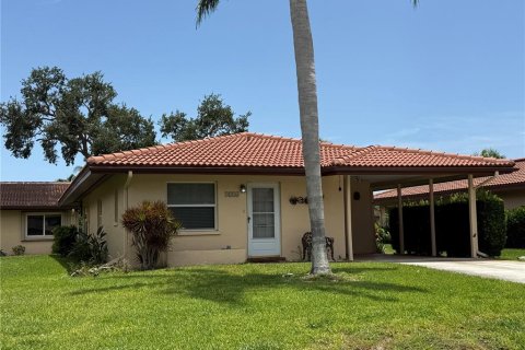Villa ou maison à vendre à Bradenton, Floride: 2 chambres, 113.34 m2 № 2237867 - photo 4