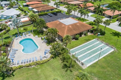 Villa ou maison à vendre à Bradenton, Floride: 2 chambres, 113.34 m2 № 2237867 - photo 28