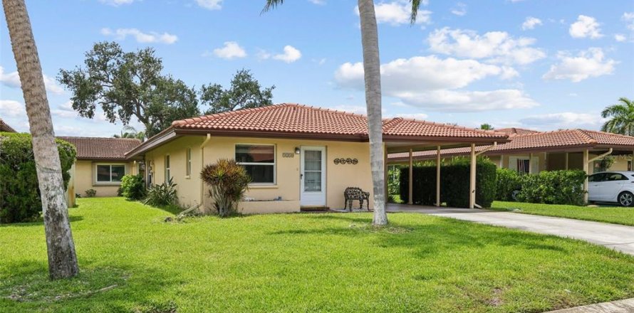 Villa ou maison à Bradenton, Floride 2 chambres, 113.34 m2 № 2237867