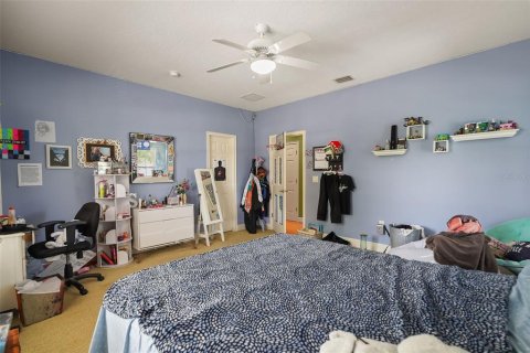 House in Oviedo, Florida 5 bedrooms, 344.95 sq.m. № 2110699 - photo 13