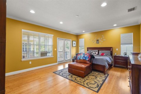 House in Oviedo, Florida 5 bedrooms, 344.95 sq.m. № 2110699 - photo 22
