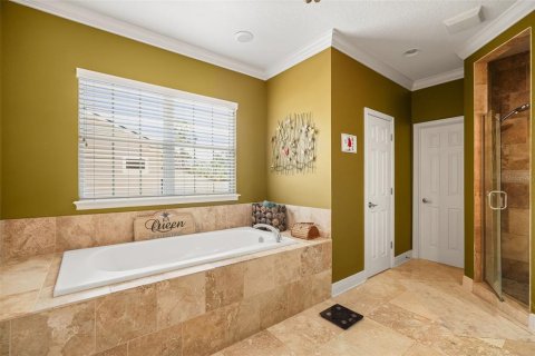 House in Oviedo, Florida 5 bedrooms, 344.95 sq.m. № 2110699 - photo 25