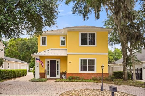 House in Oviedo, Florida 5 bedrooms, 344.95 sq.m. № 2110699 - photo 3