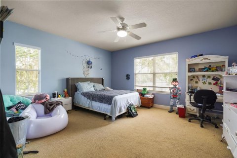 House in Oviedo, Florida 5 bedrooms, 344.95 sq.m. № 2110699 - photo 11